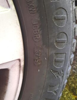 4 Goodyear Ultragrip 9 Winterreifen 4 Alufelgen Oxxo 205/60/R16 92H - Essen