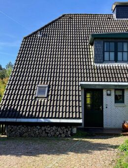 Exklusive Doppelhaushälfte mit wunderschönem Garten in absolut ruhiger und zentraler Lage zu verkaufen - Sankt Peter-Ording