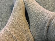 getragene Socken, Übergröße - Trier