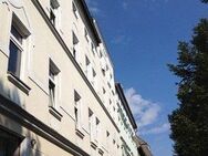 Wohnen in gemütlicher 3-Raum Dachgeschoss-Wohnung mit Einbauküche. - Magdeburg