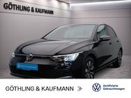 VW Golf, 2.0 TDI Life 110kW SPUR, Jahr 2023 - Eschborn