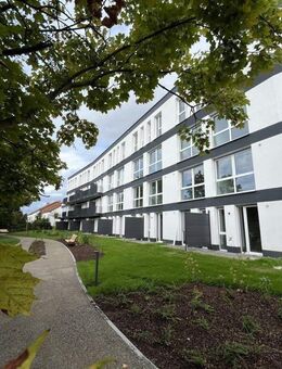 Erstbezug in ein vollmöbliertes Neubau-Apartment im Erdgeschoss mit einer Terrasse zu vermieten - Augsburg