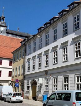 Gemütliche 2-Raum-Maisonette mit Aufzug - Wohnen direkt am Marktplatz von Hildburghausen - Hildburghausen