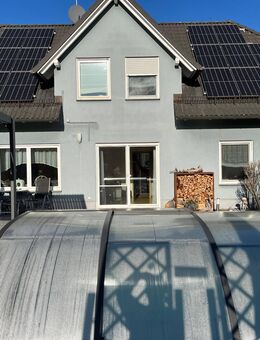 Einfamilienhaus mit wunderschönem Pool in Taucha zu verkaufen, alt. zu mieten - Taucha