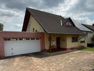 Einfamilienhaus mit Doppelgarage und Fernblick. - Seibersbach