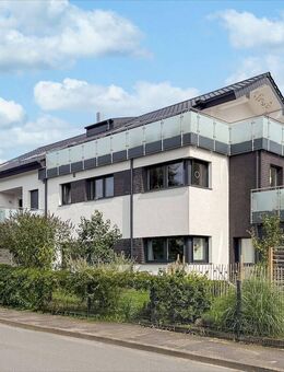 Bi-Senne: Exklusive und sonnige Penthouse-Wohnung mit Dachterrasse, Bulthaup-Einbauküche und Sauna - Bielefeld