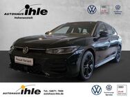 VW Passat Variant, 2.0 TDI R-Line Black Style HEAD, Jahr 2024 - Hohenwestedt