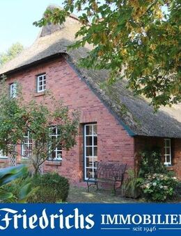 Reetdach-Anwesen mit Sommer-Gästehaus, Garage und Parkgrundstück / nur ca. 600 m zum Zw´ahner Meer - Bad Zwischenahn