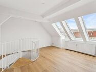 Ganz oben, ganz bei sich - Maisonettewohnung zwischen Himmel und Szene - Berlin