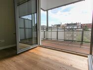 Modernisierte Stadtwohnung mit Wohnküche und großem Balkon - Hamburg