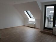 Helle 2 Zimmer Dachgeschoss-Wohnung in ruhiger Lage von Ratingen-Ost - Ratingen