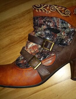 Laura Vita Leder Stiefeletten Gr.39 sehr guter Zustand braun Schuhe - Bad Neustadt (Saale)