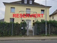 RESERVIERT!!! Saniertes MFH mit 3 Wohneinheiten und 3 Garagen in Siershahn - Siershahn