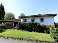 == Bungalow mit viel Potenzial in Top-Lage == - Lage (Nordrhein-Westfalen)