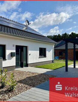 Neubau-Erstbezug: Barrierearme Doppelhaushälfte mit Carport, Terrasse, Gartenanteil in grüner Lage von Hodenhagen - Hodenhagen