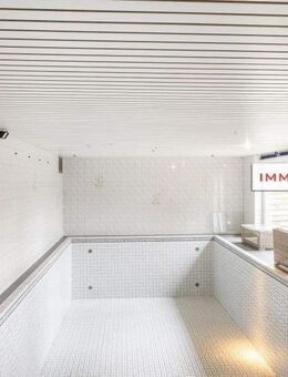 IMMOBERLIN.DE - Hochwertiges Einfamilienhaus mit 2 Einliegerwohnungen & Indoorpool in Topzustand & beschaulicher Lage - Blankenfelde-Mahlow