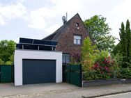 freist. modernisiertes EFH mit 2 Garagen u. 10KW Fotovoltaikanlage mit Speicher - Mönchengladbach