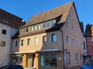 Miet-ERTRAGS-Haus in Hersbruck am MARKTPLATZ; Wohnen & Geschäfte; voll vermietet, MietRendite ca. 5,8% - Hersbruck
