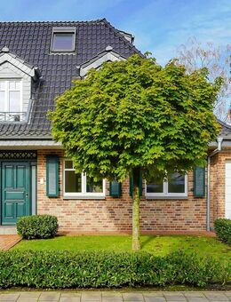Bestlage in Wittlaer! Repräsentativer Landhausstil, helle Räume, großer Garten und vieles mehr... - Düsseldorf