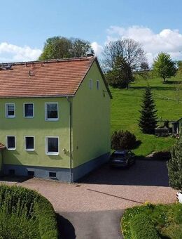 ATTRAKTIVES FREISTEHENDES MEHRFAMILIENHAUS IN RUHIGER LAGE - 3 WOHNEINHEITEN - BEZUGSFREI - Glashütte