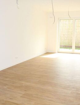 Moderne 1-Zimmer-Erdgeschosswohnung mit Terrasse und Einbauküche in Oldenburg-Bürgerfelde - Oldenburg