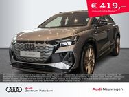 Audi Q4, 50 quattro, Jahr 2022 - Potsdam