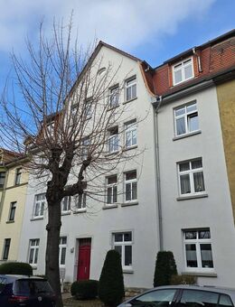 Attraktives Mehrfamilienhaus mit Parkfläche und Teilungserklärung (8 Wohneinheiten) - Arnstadt