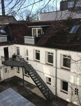 Modernes Wohnen und Arbeiten auf zwei Ebenen - Hamburg