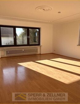 Isen - 3,5-Zimmer-Wohnung Top geschnitten in ruhiger Siedlungslage! - Isen