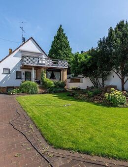 Einfamilienhaus auf schönem Grundstück in Altrhein-Nähe - Stockstadt (Rhein)