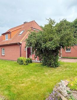 Freistehendes Einfamilienhaus mit Wintergarten und Garage in Lilienthal - Lilienthal