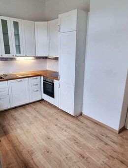 Modernisierte Wohnung mit Garage und hochwertiger Küche zentral in Varel! - Varel