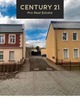 Kapitalanlage: Kernsanierte Mehrfamilienhäuser mit 5 Einheiten und weiteren Nutzungsmöglichkeiten - Rüdersdorf (Berlin)