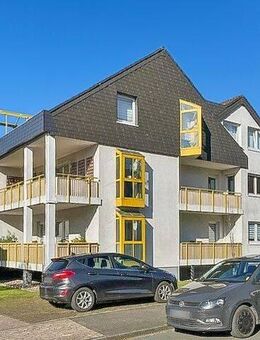 4-Zimmer-Dachgeschoss-Wohnung inkl. 4 TG-Stellplätze in zentraler Lage von Bad Salzuflen - Bad Salzuflen