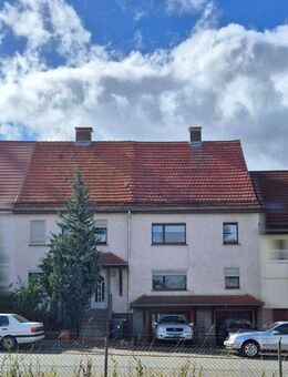 Wohnhaus mit 4 Einheiten in Calden - Calden