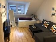 RUHIGE, HELLE SINGLE-Wohnung - Teilmöbliert! - Frankfurt (Main)