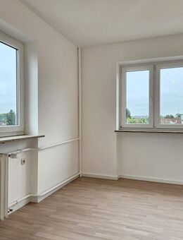 2,5-Zimmer-Wohnung mit riesigem Balkon in Laim - München