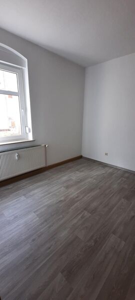 Neu sanierte 2 Raumwohnung im Erdgeschoß