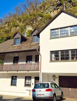 Kapitalanlage: 3 WEH, Teilungserklärung, Wärmepumpe, ruhige, sonnige Lage, solide Bausubstanz! - Veldenz