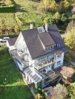 Charmantes Mehrgenerationenhaus mit 3 Wohneinheiten in toller Lage - 253 m² Wohnfläche - Weisenbach