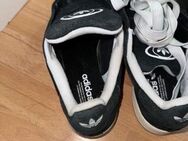 Getrabte Schuhe - Waltershausen Zentrum