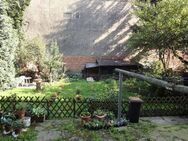 # BERLIN FLAIR # (KLEINE) 4-ZIMMER-WOHNUNG IN DER KRÄMPFERVORSTADT SUCHT NEUE MIETER !!! # - Erfurt