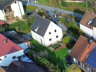 Charmantes Zweifamilienhaus in Leonberg, Maxhütte-Haidhof neuer Hausanstrich -Farbe frei wählbar- - Maxhütte-Haidhof