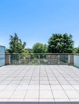 Sachsenhäuser Berg, bezugsfertig: Große Maisonette mit Dachterrasse, eigener Garten, gepflegtes 3-FH - Frankfurt (Main)