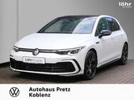 VW Golf, 1.5 eTSI R-Line Black Style", Jahr 2024 - Koblenz