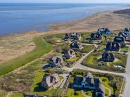 Seltenes Juwel mit Blick auf das Rantumer Wattenmeer - Schöne Doppelhaushälfte unter Reet - Sylt