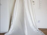 Ungetragenes, unangepasstes Hochzeitskleid Pronovias Gr. 38 - Oberdolling