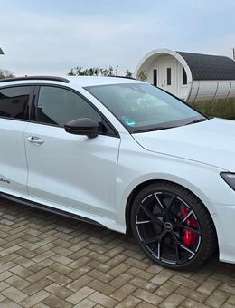 Audi RS3 8Y Winterräder Original 245/265 ET 25/46 Reifen: Pirelli P Zero Winter - Berlin