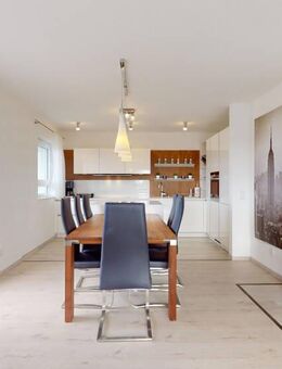 Tolles Penthouse mit Terrasse und Tiefgarage in ruhiger Lage - Frankfurt (Main)