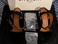 Original Damen Givenchy Sandalen mit Verpackung - Berlin Marzahn-Hellersdorf